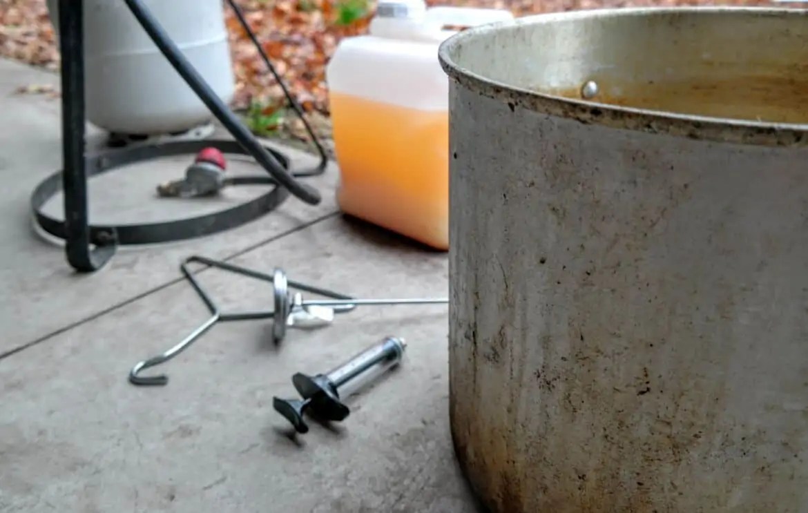How To Deep Fry A Turkey Without Burning Down Your Garage