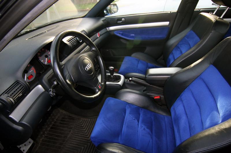 Audi S4 Nogaro Blue Alcantara Interior.jpg photo Chris Ostberg photos