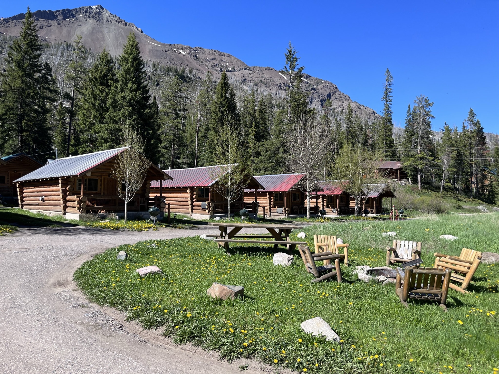 Silver Gate Cabins Yellowstone Lodging And Cabins