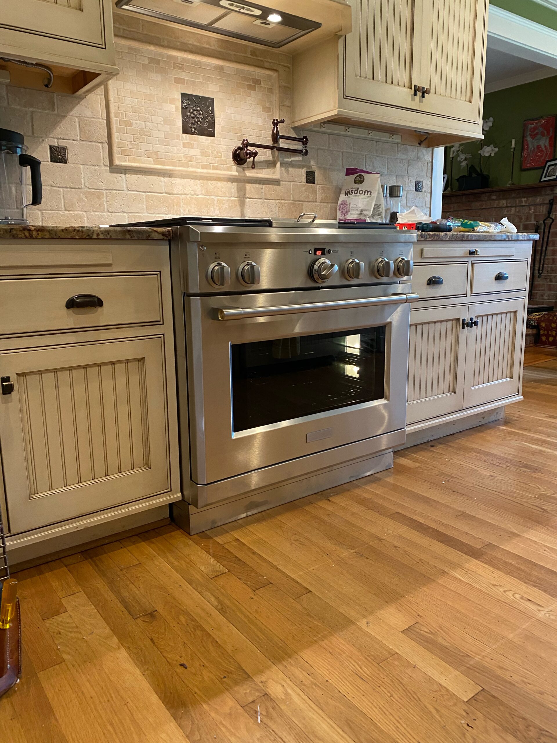 Oven, Range & Stove Repair AAA Appliance Service Inc.