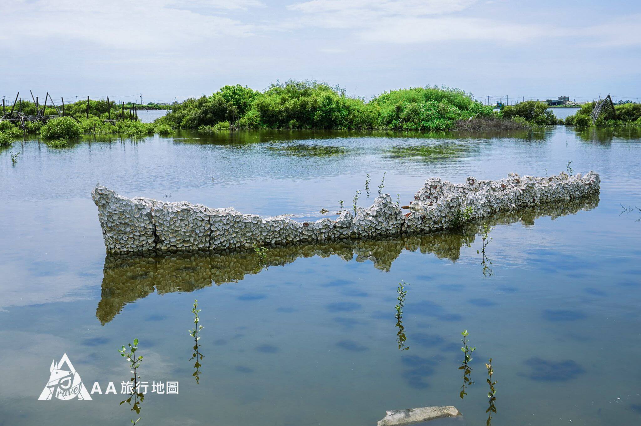 成龍濕地蚵船