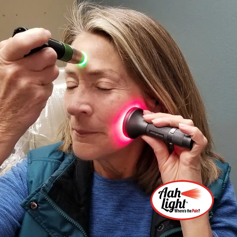 AAH PBM Light with 3 healing settings, 660nm and 810nm plus frequency