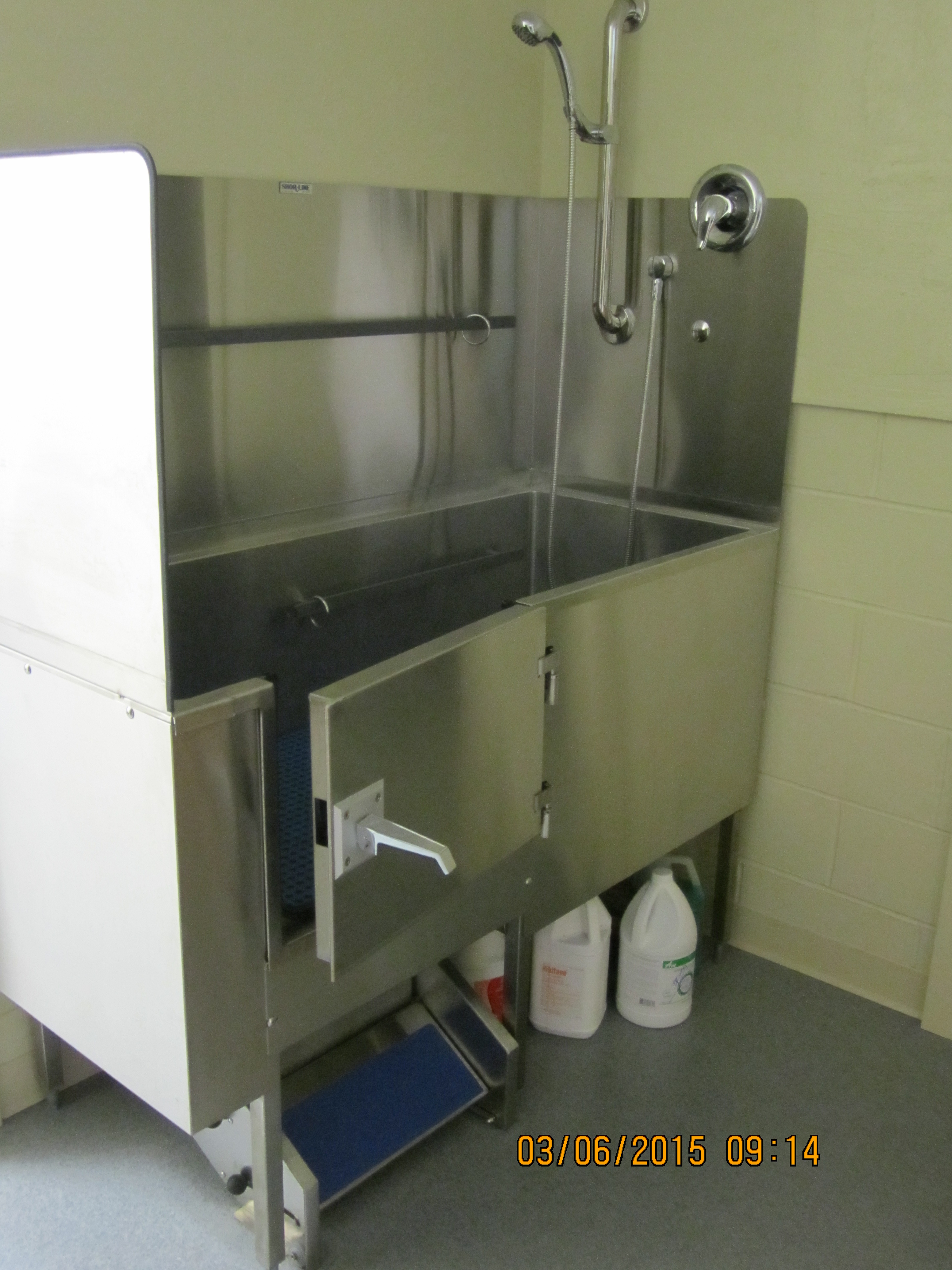 Dog wash station New Minas, NS Veterinarian Animal Clinic Annapolis