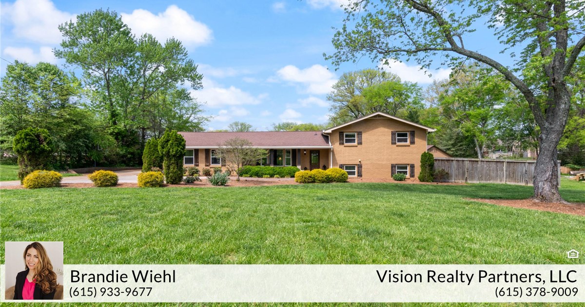 192 Cherokee Road, Hendersonville, TN 37075