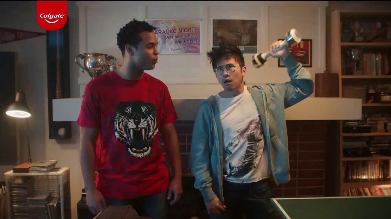 Colgate Optic White Renewal In Shape with Shake Weight Ad Commercial
