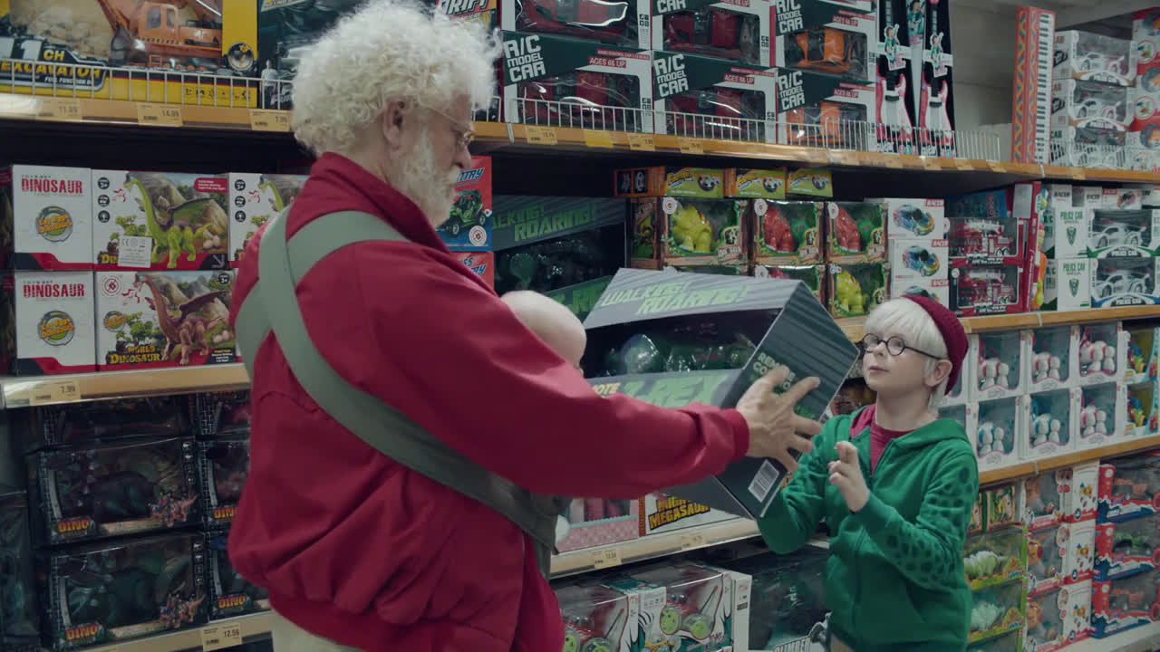 Whos The Actor In The Duracell Christmas Commercial 2022 ▷ Duracell Santa Christmas Batteries Ad Commercial On Tv