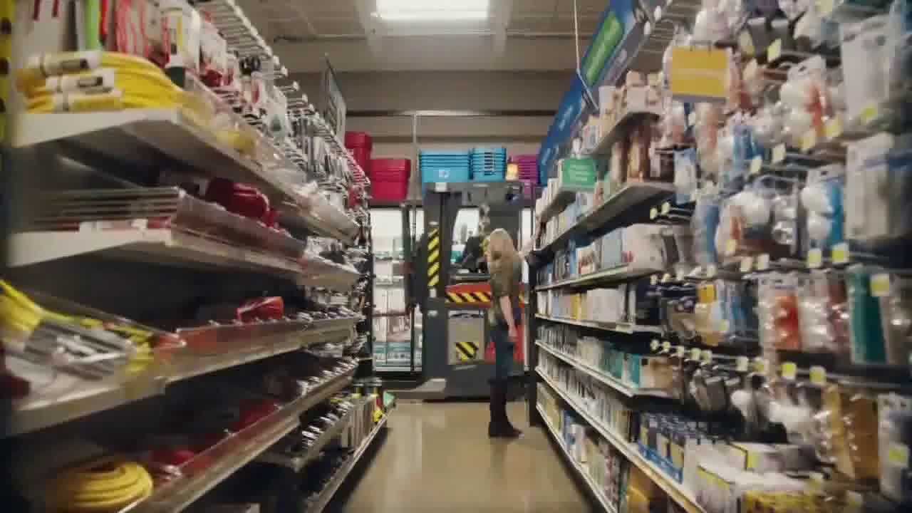 Lunchables Mixed Up Hardware Store Ad Commercial on TV