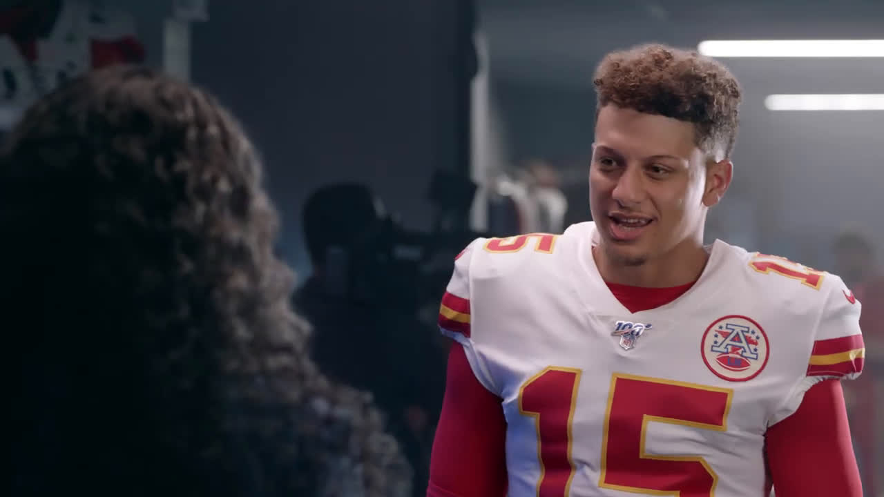 Head & Shoulders NFL's Pat Mahomes vs. Troy Polamalu Offense vs