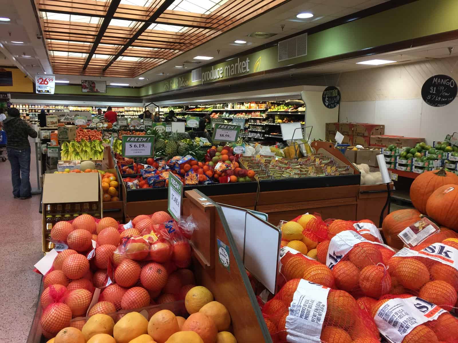 Todos Supermarket Celebrates 27 Years Serving the Virginia Community