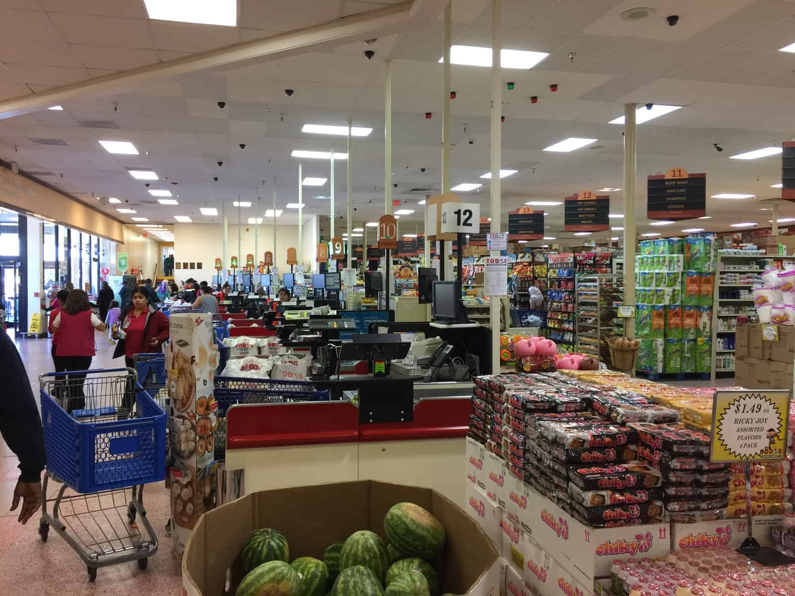 Todos Supermarket Celebrates 27 Years Serving the Virginia Community