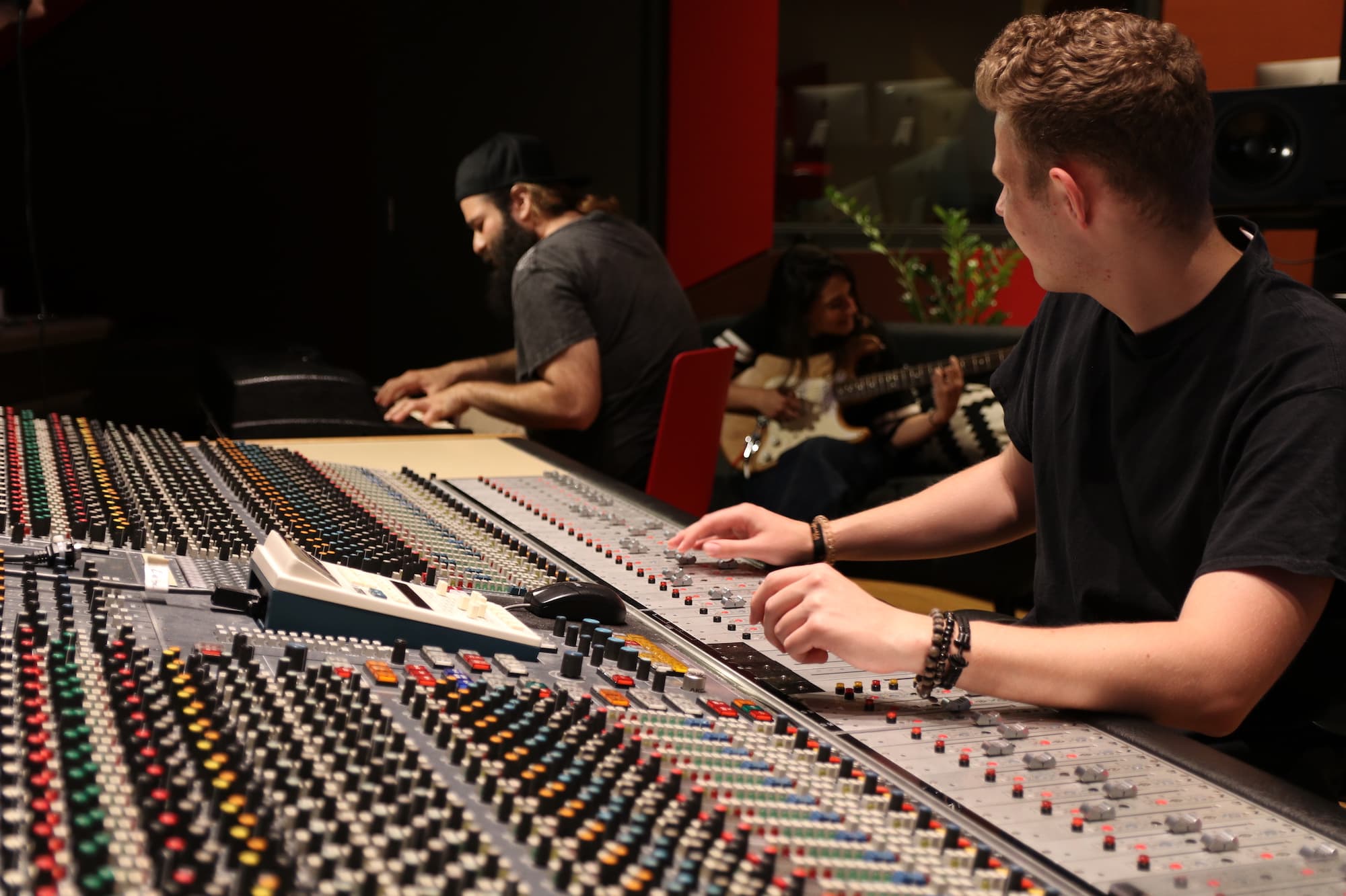 FullTime Advanced Diploma in Music Production and Sound