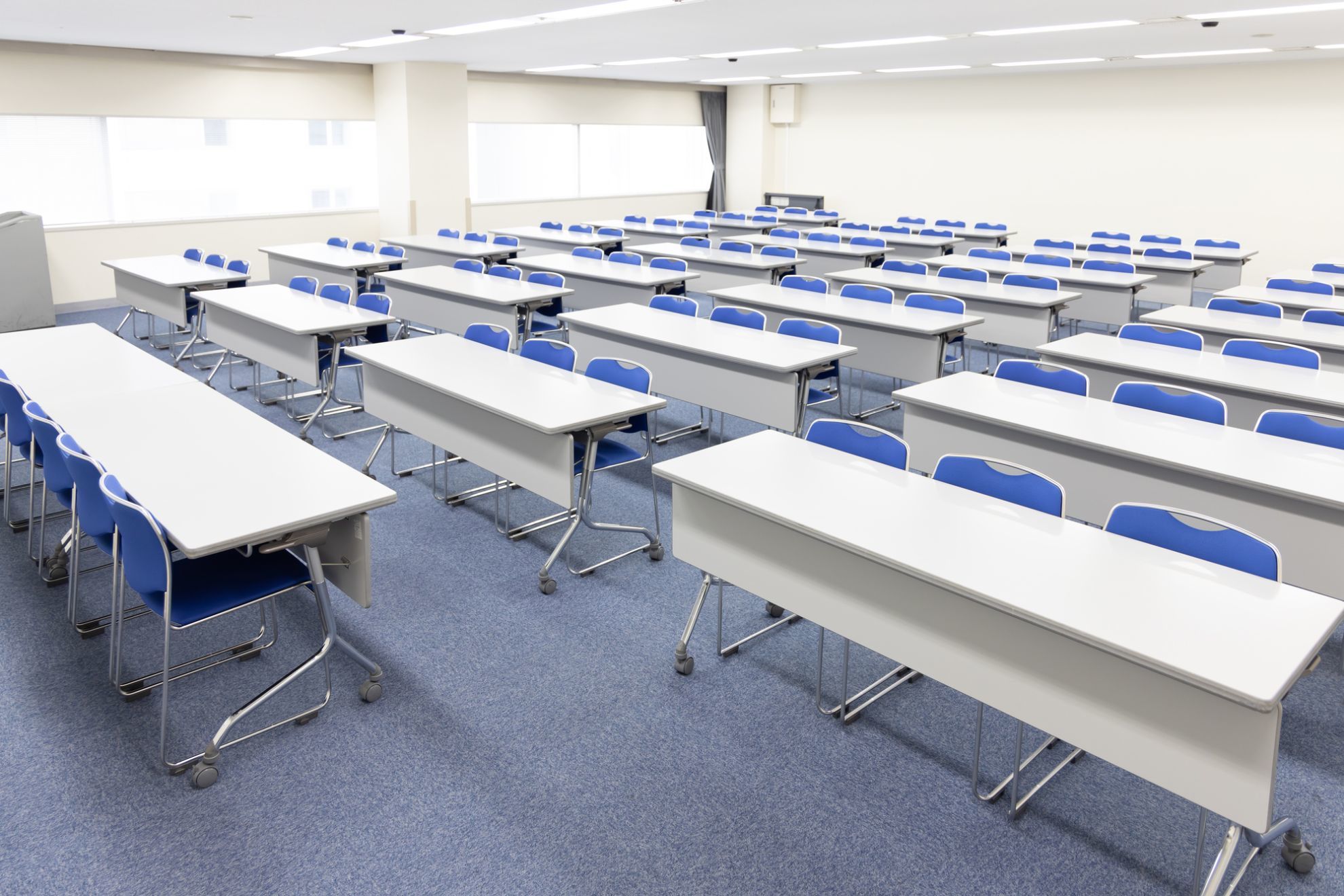 【用途別】貸し会議室の適した広さとは？ソーシャルディスタンスを踏まえて利用しよう｜コラム｜ABCアットビジネスセンター