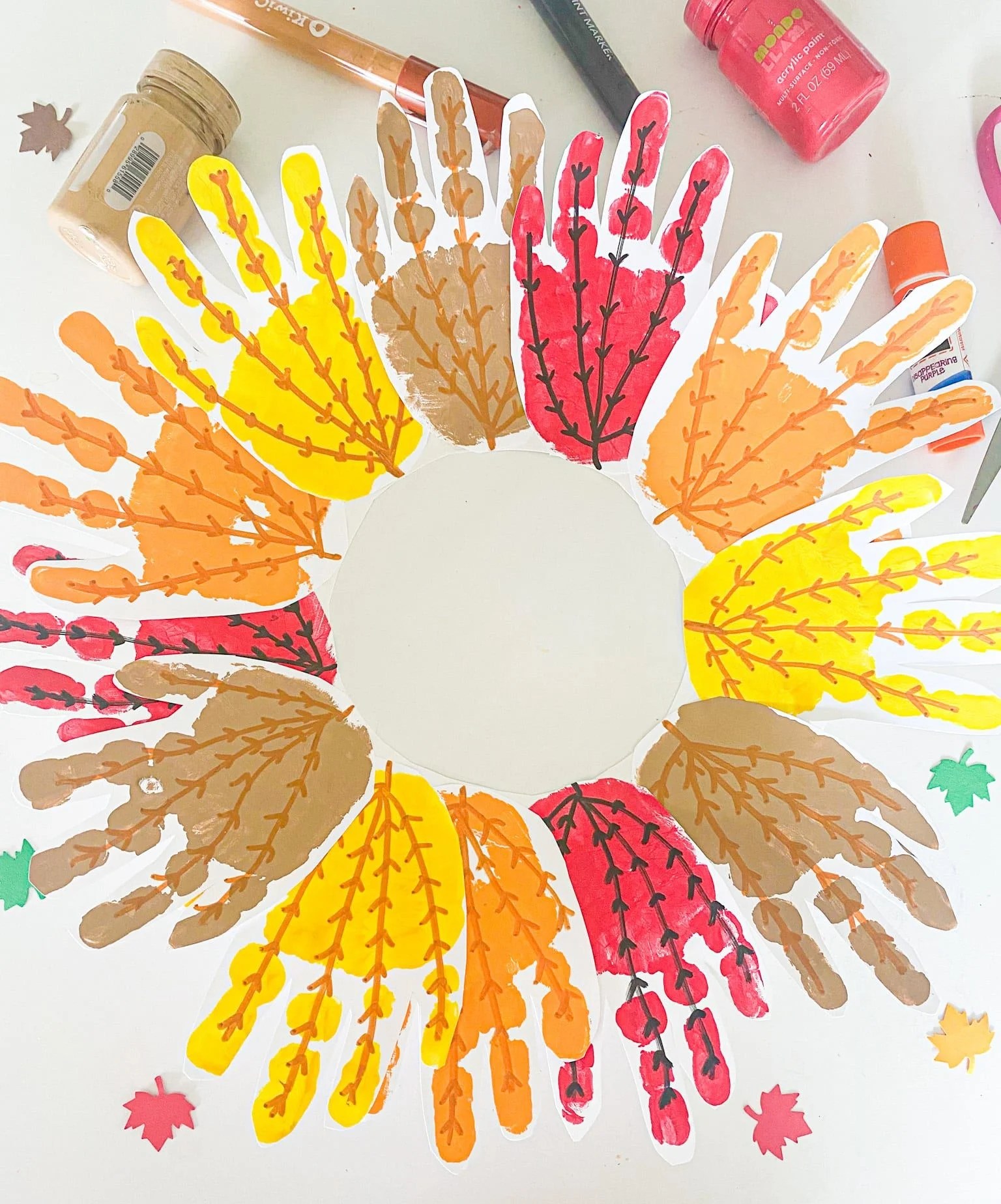 15+ EASY Leaf Crafts for Kids ABCDee Learning