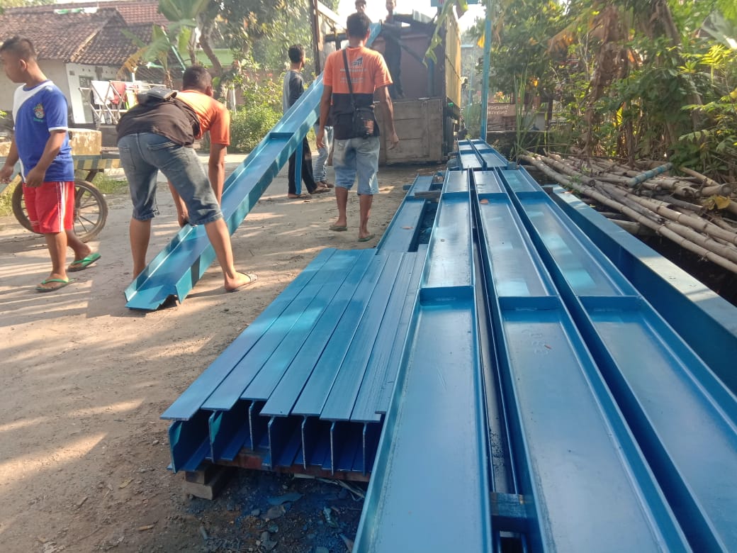 konstruksi baja, jasa konstruksi baja, jasa konstruksi baja surabaya, harga jasa konstruksi baja, jasa konstruksi baja jembatan