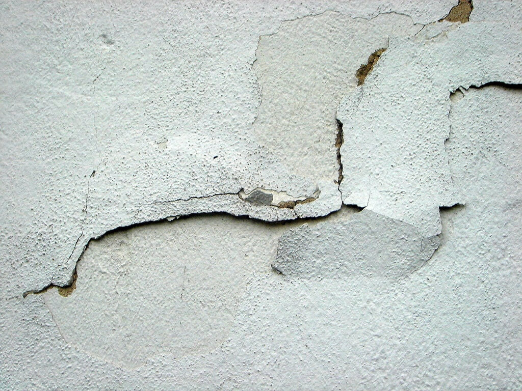 A Guide to Cracks in Walls Cracks in plaster and when to worry