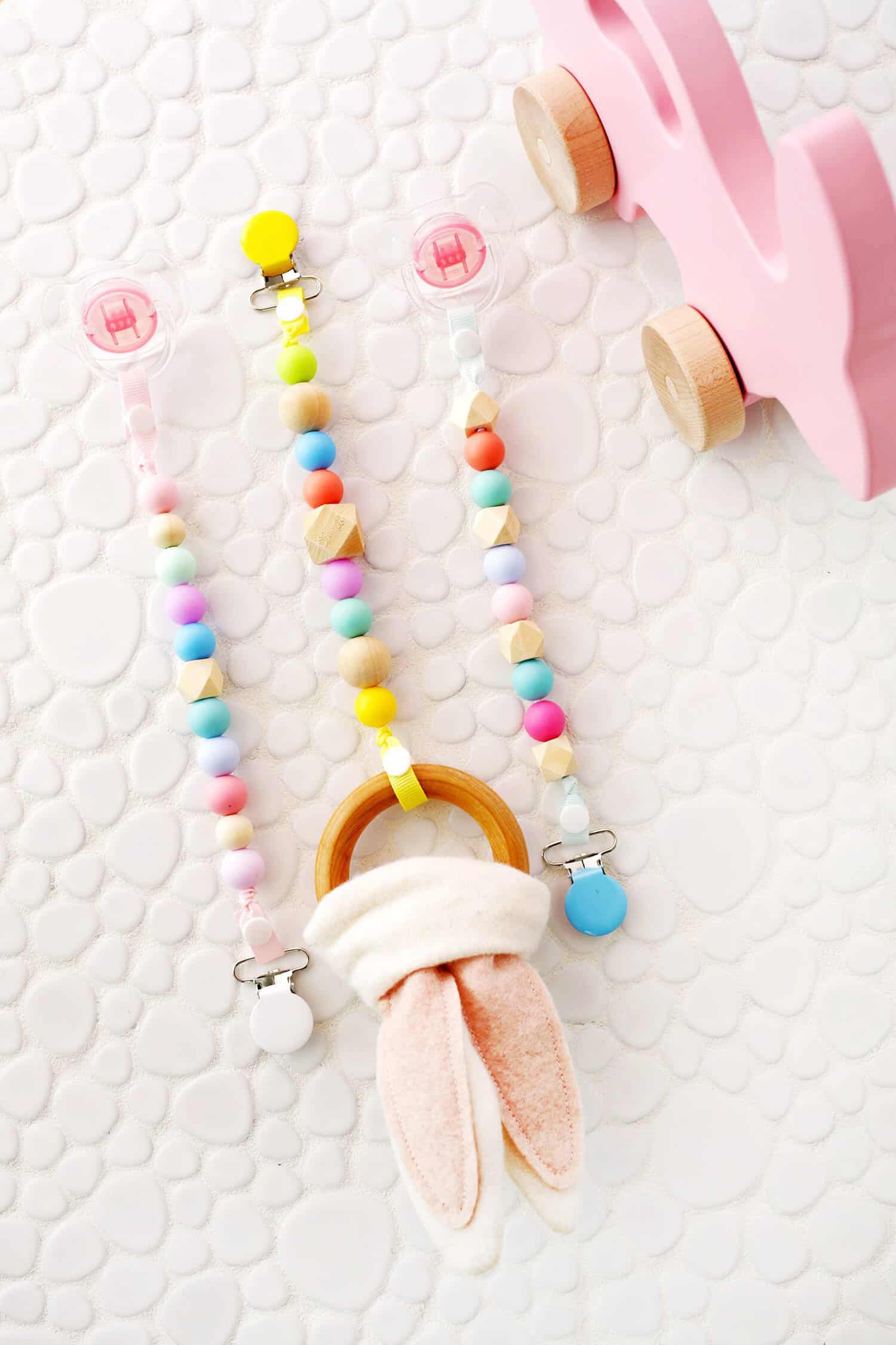 Teether and Pacifier Clip A Beautiful Mess