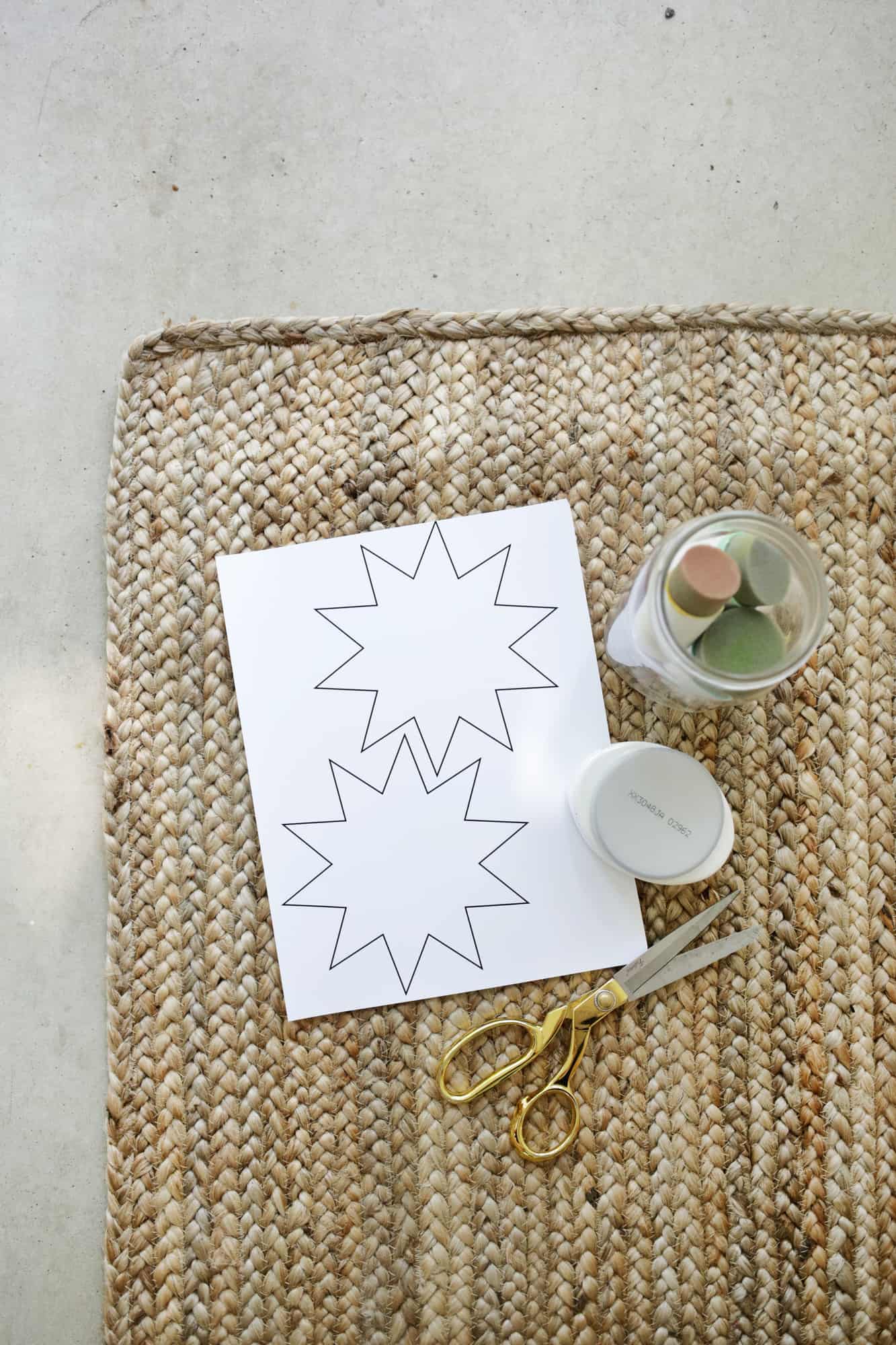 Diy Outdoor Rug From Tablecloth Pin On Decor At Home / This