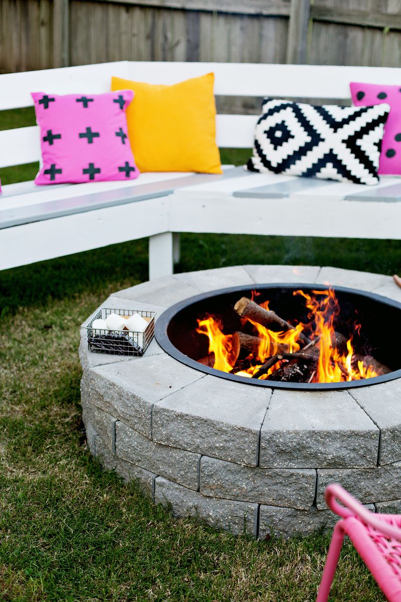 Instagrammer jordan franklin's bbq area with its sunken seating and firepit is too beautiful to be real, right? Make Your Own Fire Pit In 4 Easy Steps A Beautiful Mess