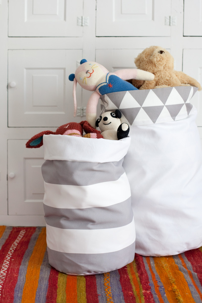 Fabric Storage Bins—They're Reversible! A Beautiful Mess