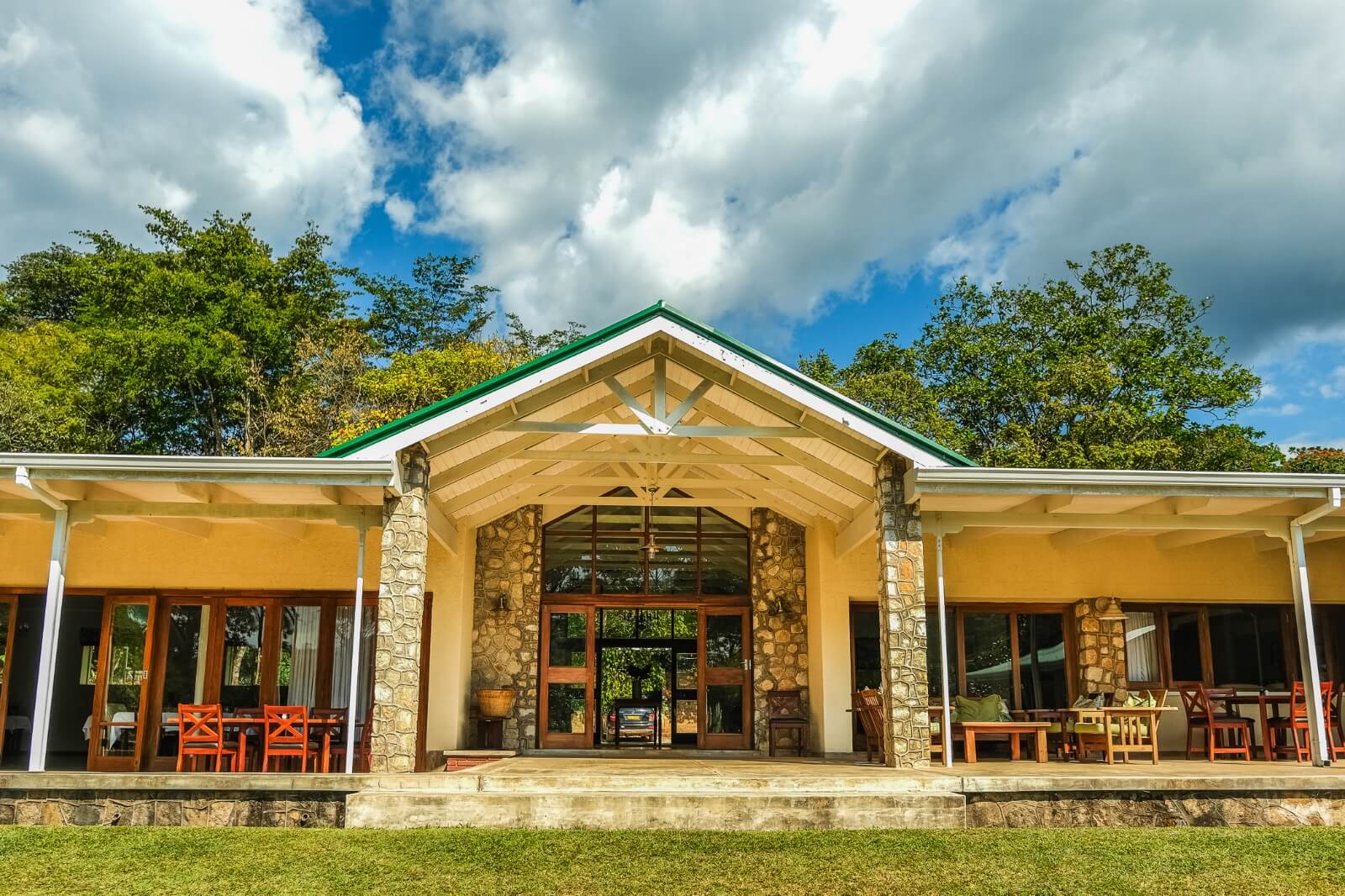 Home Aberfoyle Lodge