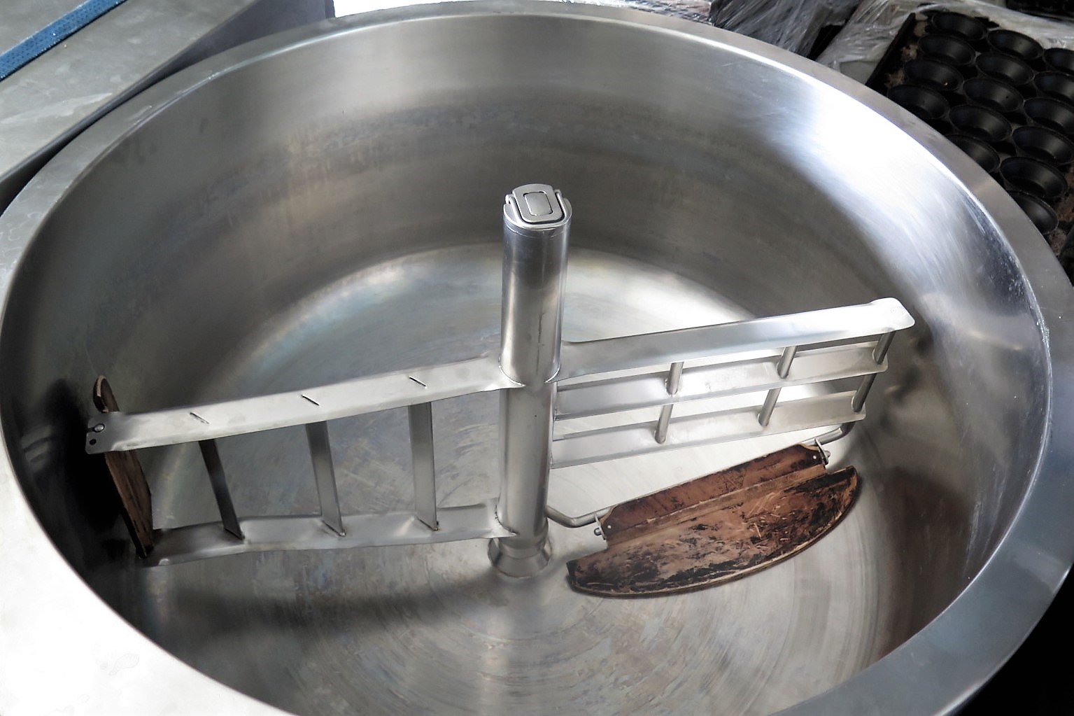 Joni Electric Steam Jacketed 300L MultiMix Tilting Kettle 21jk01 » Australian Bakery Equipment