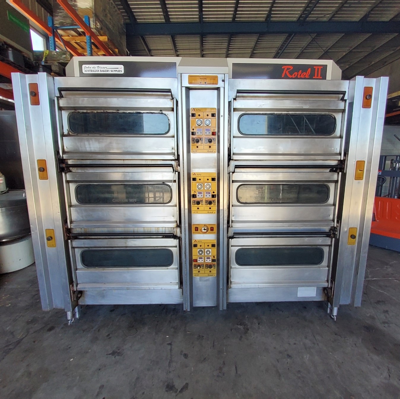 2nd Hand 24 Tray, R24, Rotel 2, 3 Deck, 3 Split, 16" Oven 23SHO1