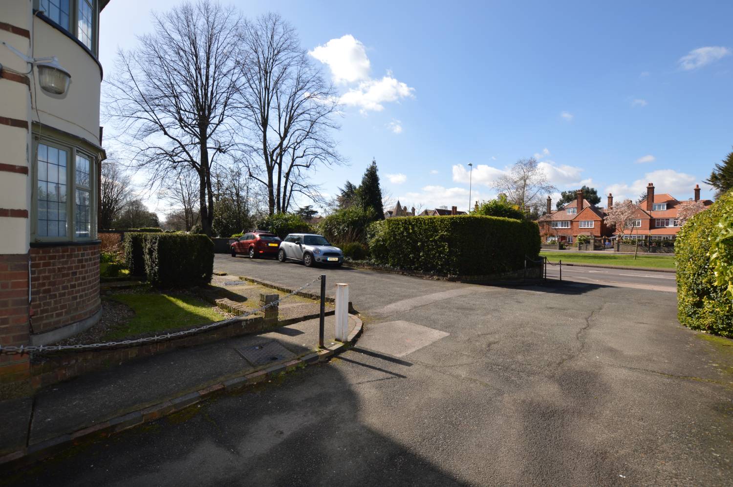 1 Bedroom First Floor Flat, Snaresbrook Hall, E18 2EJ Abidins