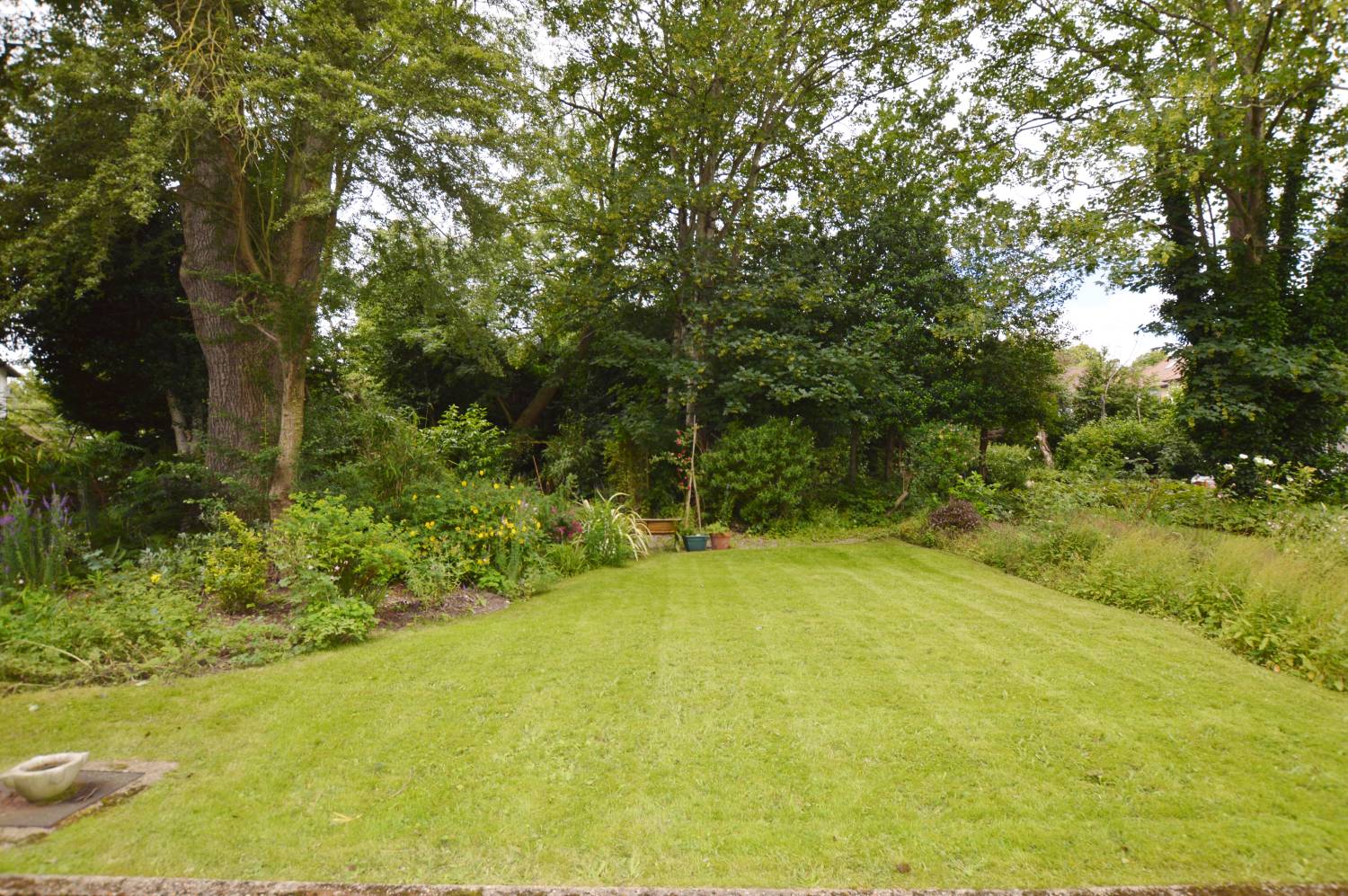 3 bedroom Flat, Snaresbrook Hall, South Woodford, E18 2EJ Abidins