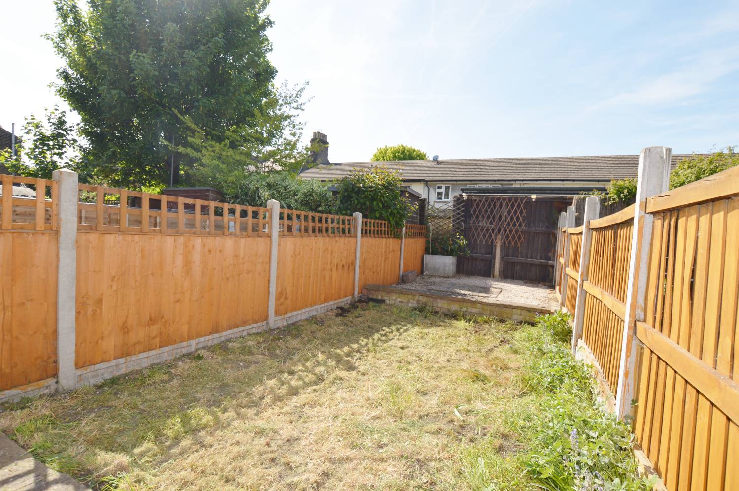 2 Bedroom Richmond Road, Leytonstone, E11 4BS Abidins