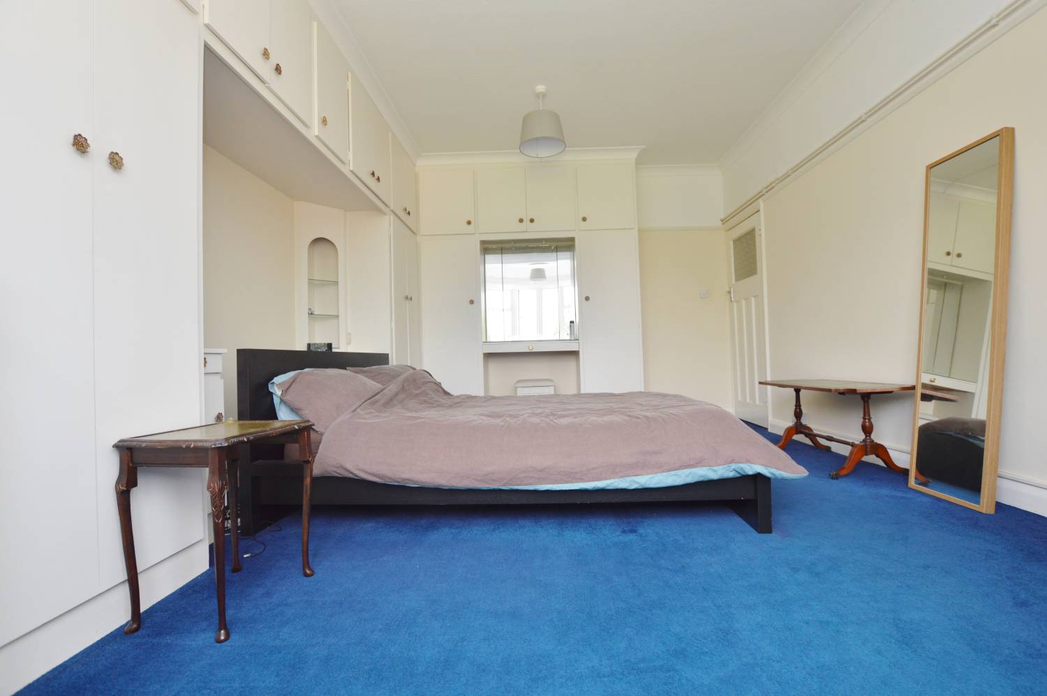 2 Bedroom Flat, Snaresbrook Hall, South Woodford, E18 2EJ Abidins