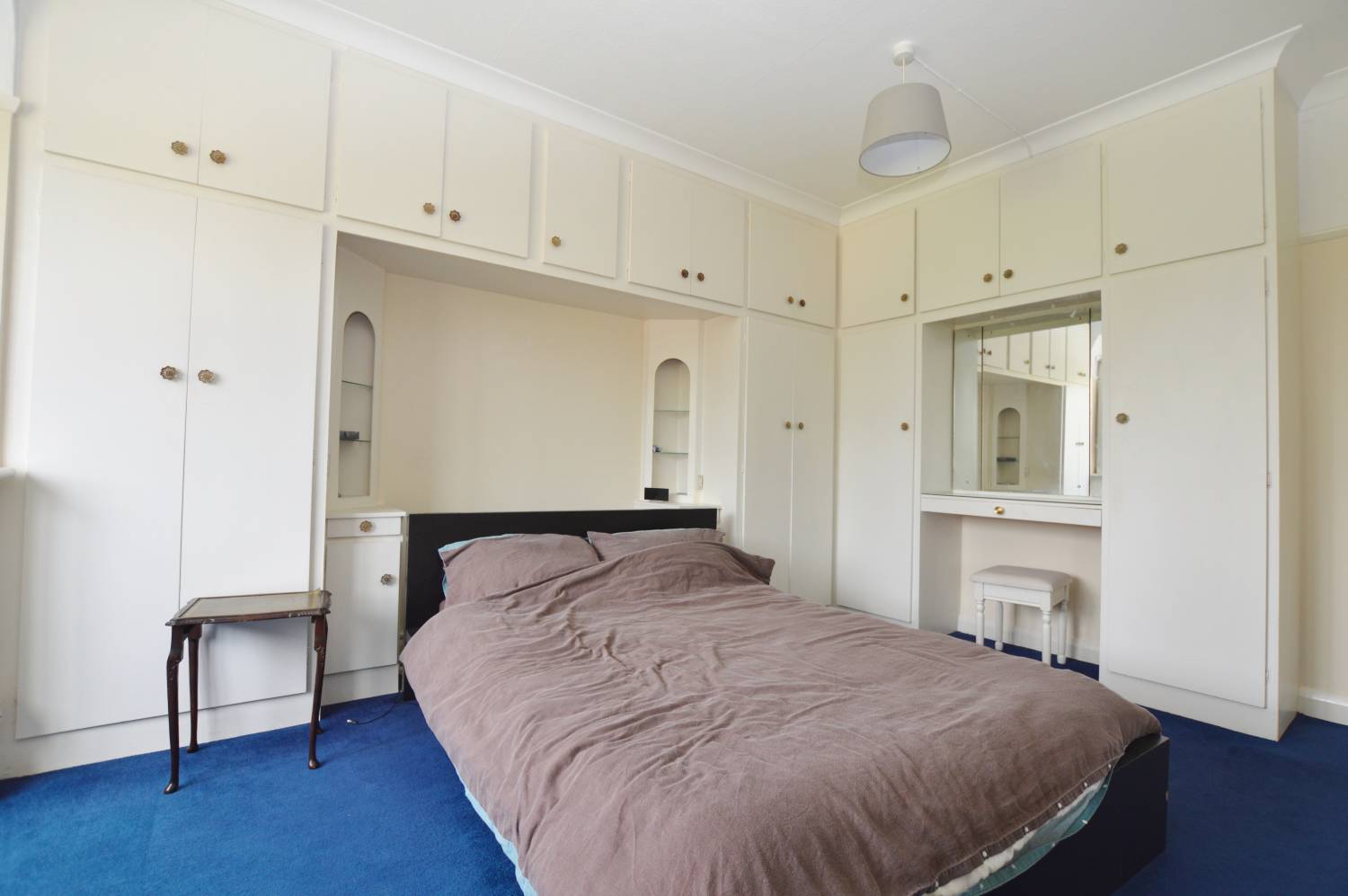 2 Bedroom Flat, Snaresbrook Hall, South Woodford, E18 2EJ Abidins