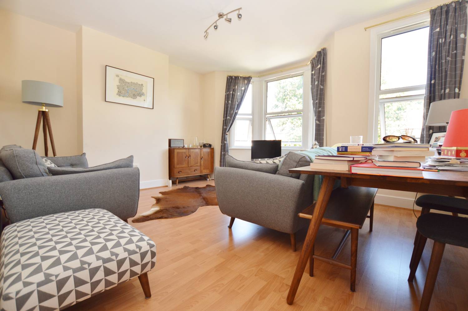 Kings Road, Leytonstone, London, E11 1AU Abidins
