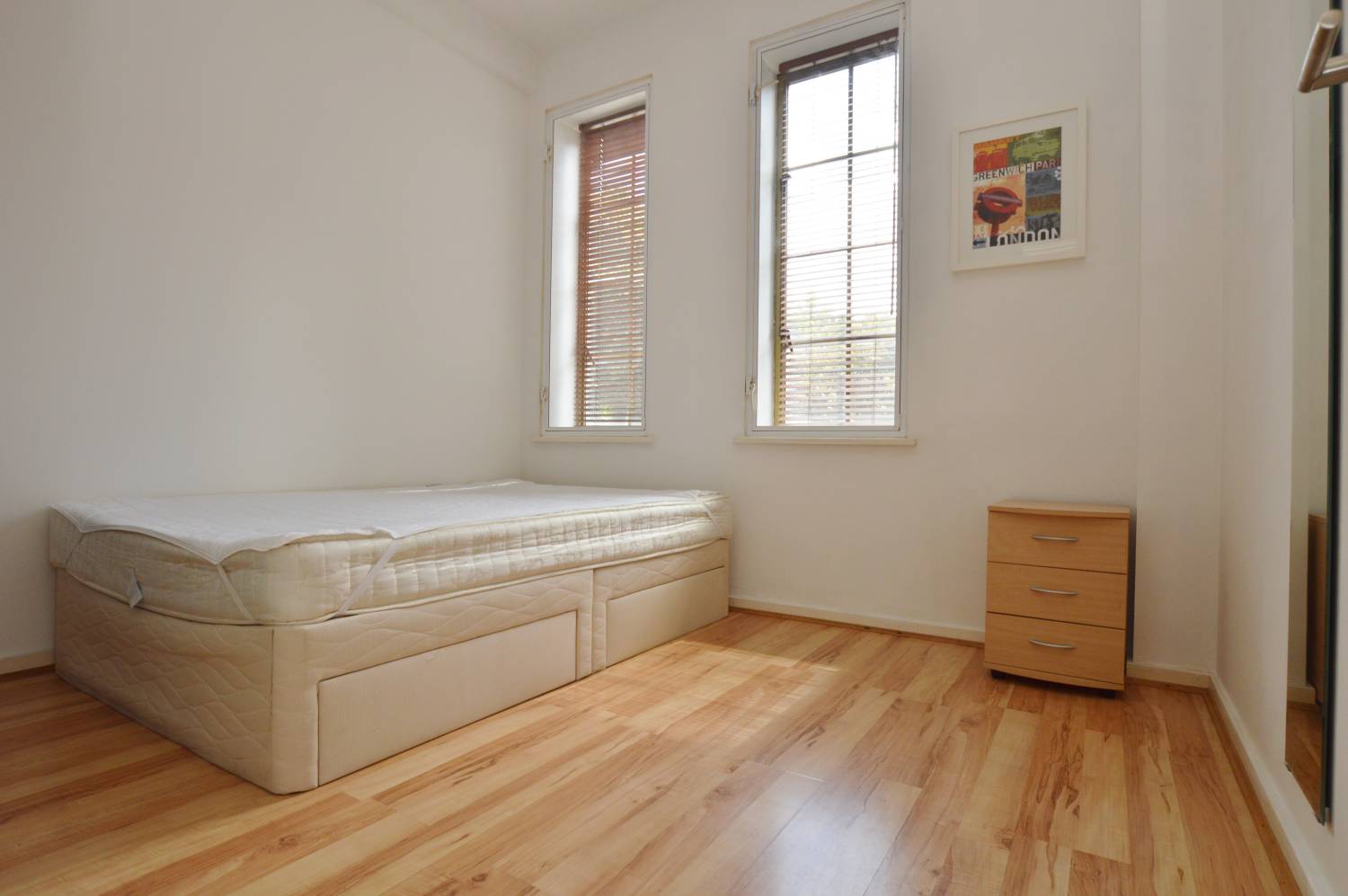 The Mission Building, Limehouse, London, E14 7LE Abidins