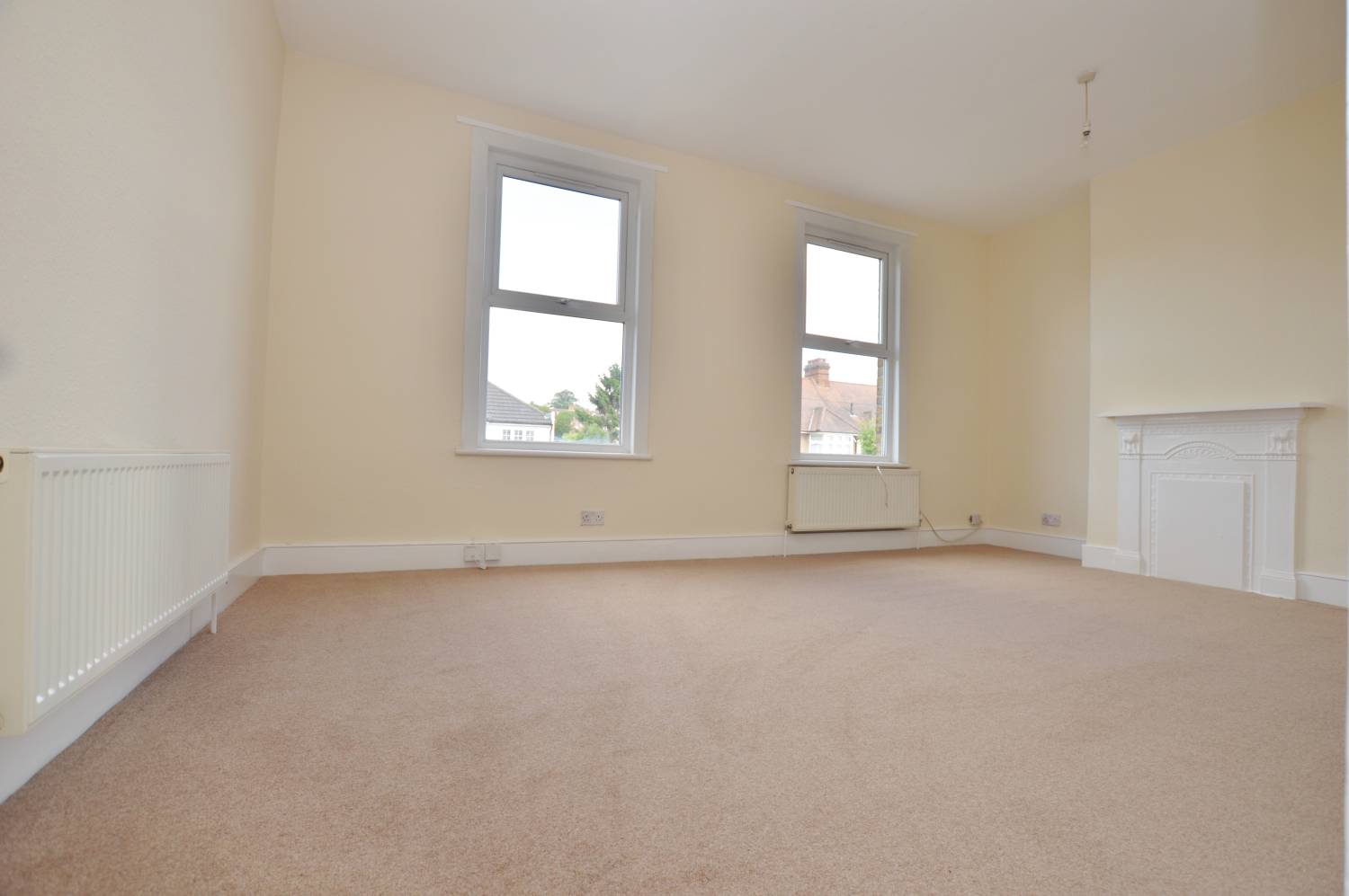 1 Bedroom Flat, Canfield Road, Woodford Green, IG8 8JL Abidins