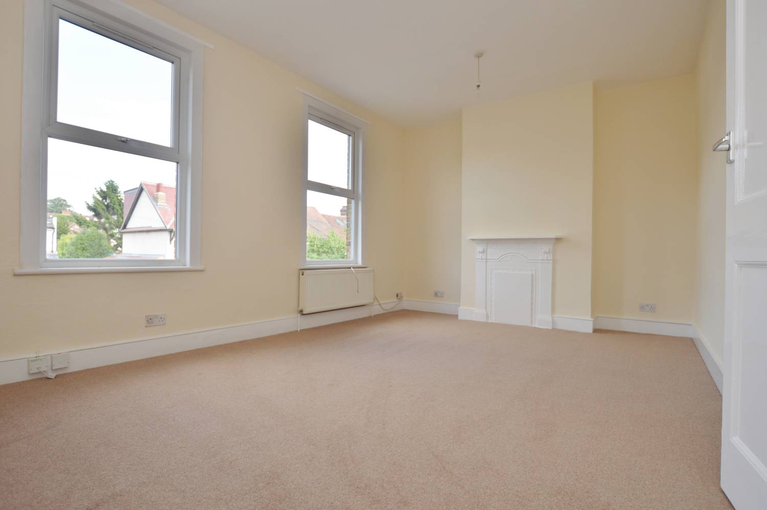 1 Bedroom Flat, Canfield Road, Woodford Green, IG8 8JL Abidins