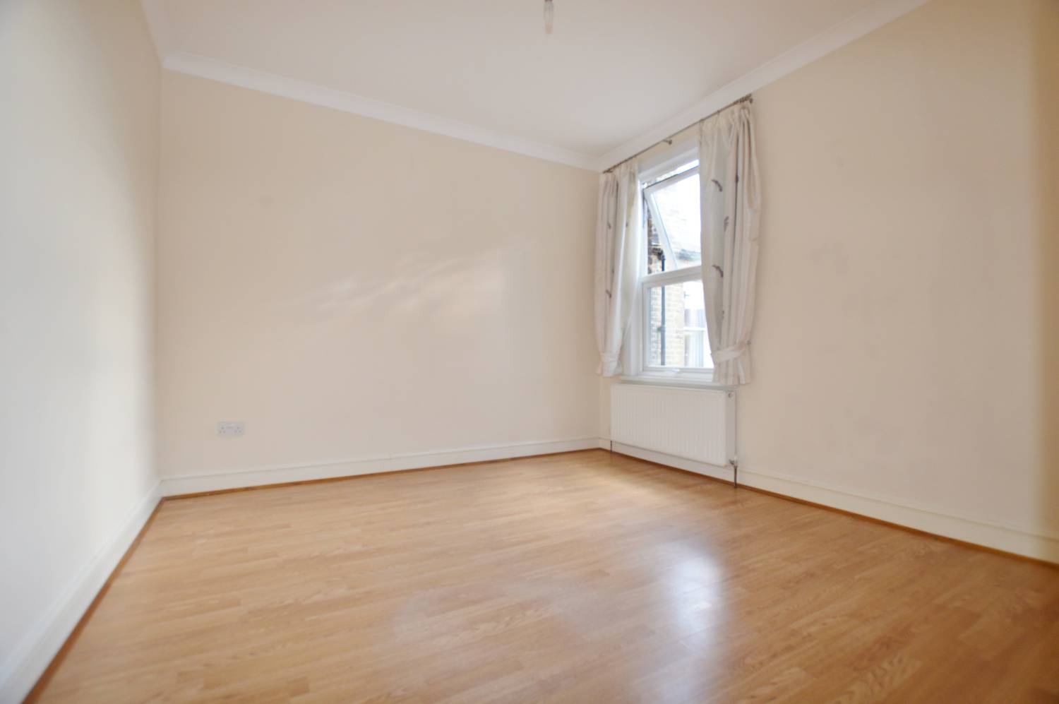 2 Bedroom Flat, Harrington Road, Leytonstone, E11 4QN Abidins