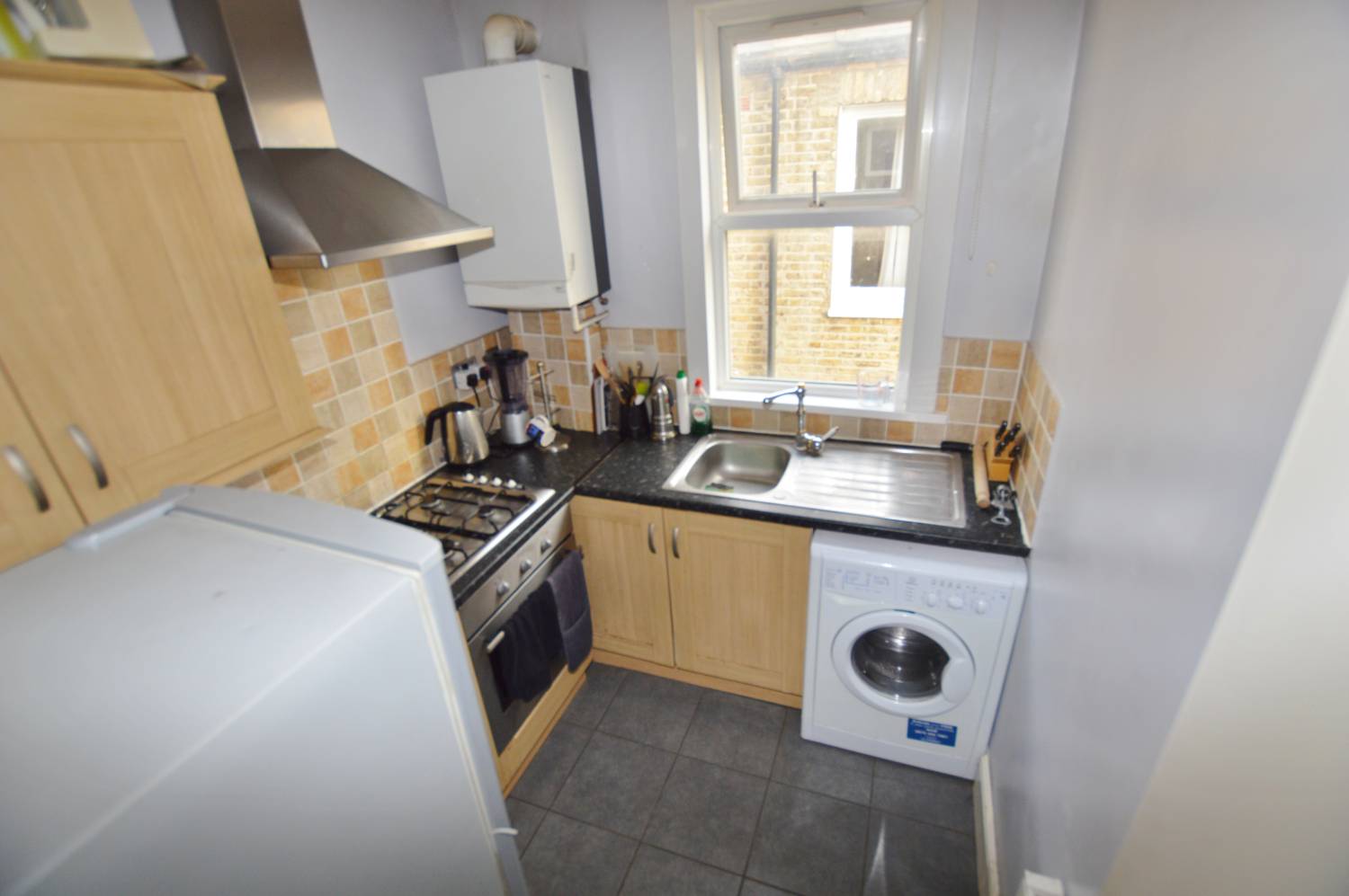 2 Bedroom Flat, Harrington Road, Leytonstone, E11 4QN Abidins