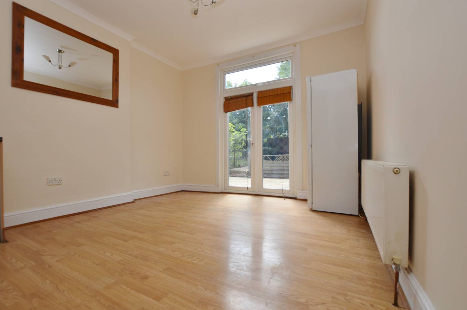2 Bedroom Flat, Harrington Road, Leytonstone, E11 4QN Abidins