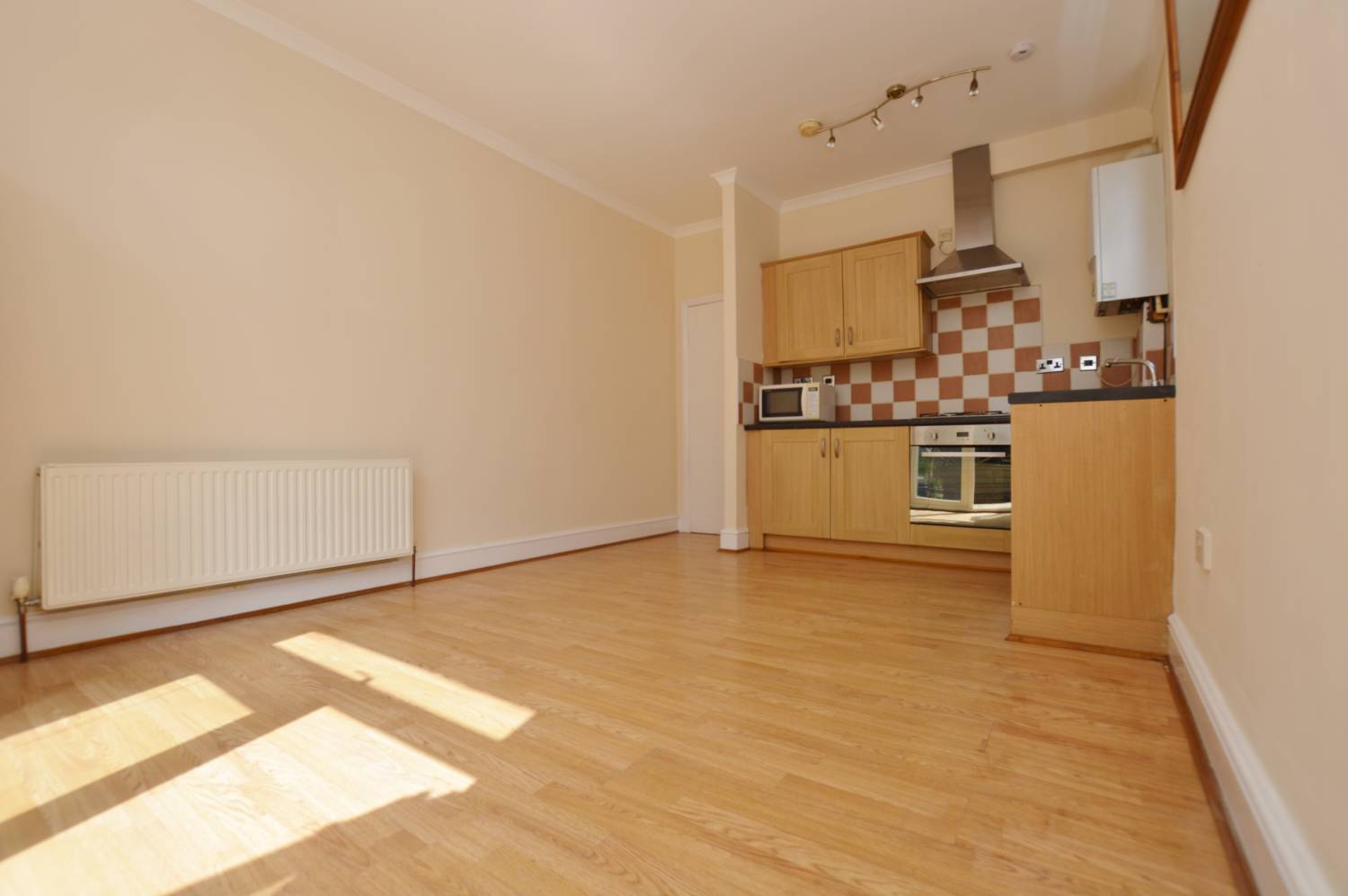 2 Bedroom Flat, Harrington Road, Leytonstone, E11 4QN Abidins