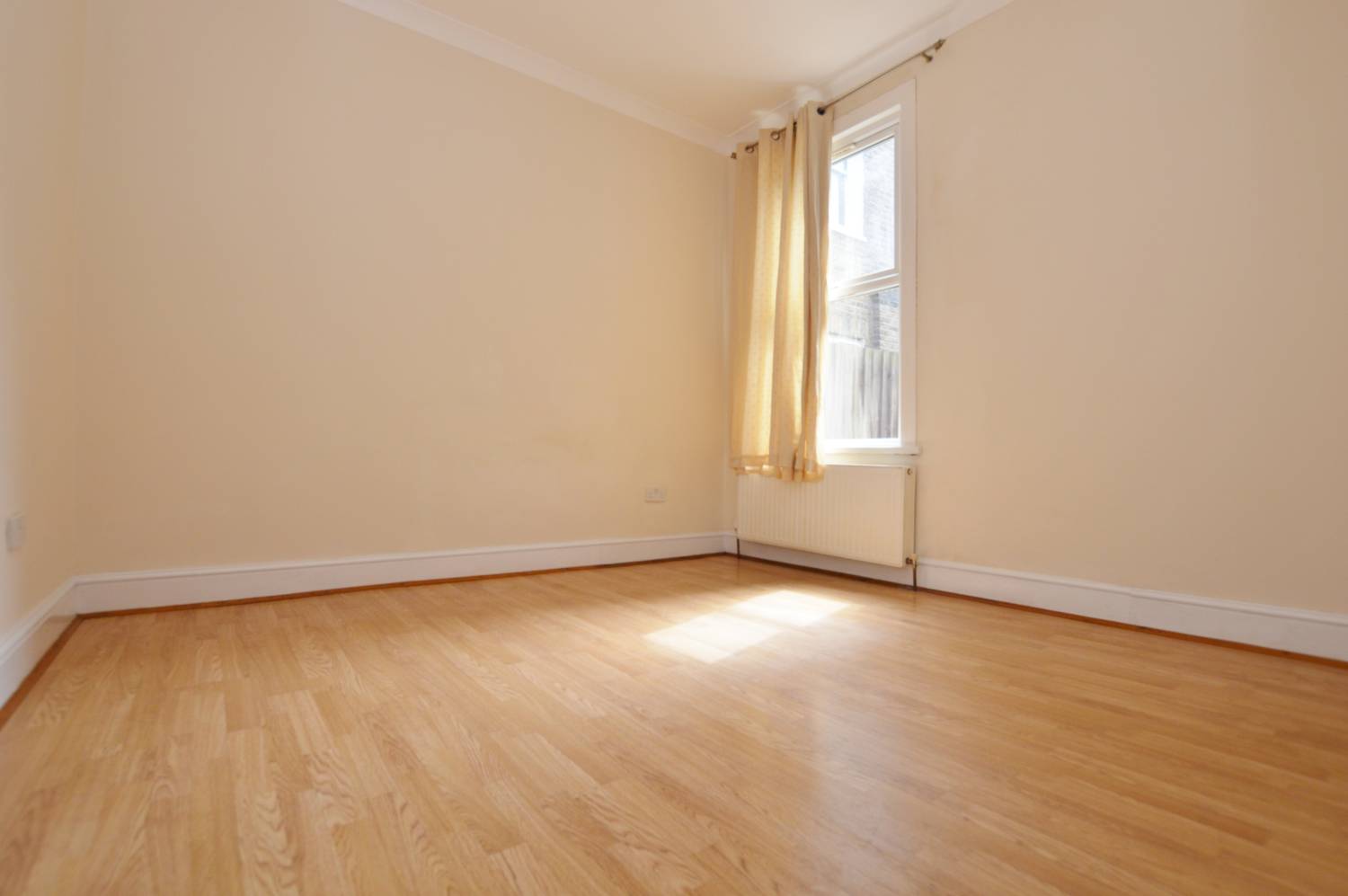 2 Bedroom Flat, Harrington Road, Leytonstone, E11 4QN Abidins