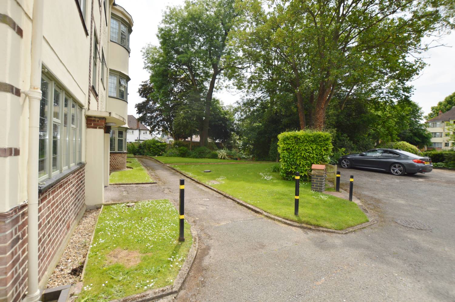 2 Bed Snaresbrook Hall, South Woodford, E18 2EJ Abidins