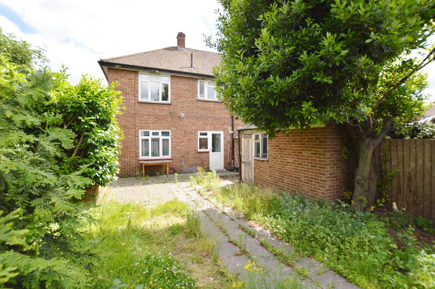 3 Bedroom House, Crownfield Road, Leytonstone, E15 2BG Abidins
