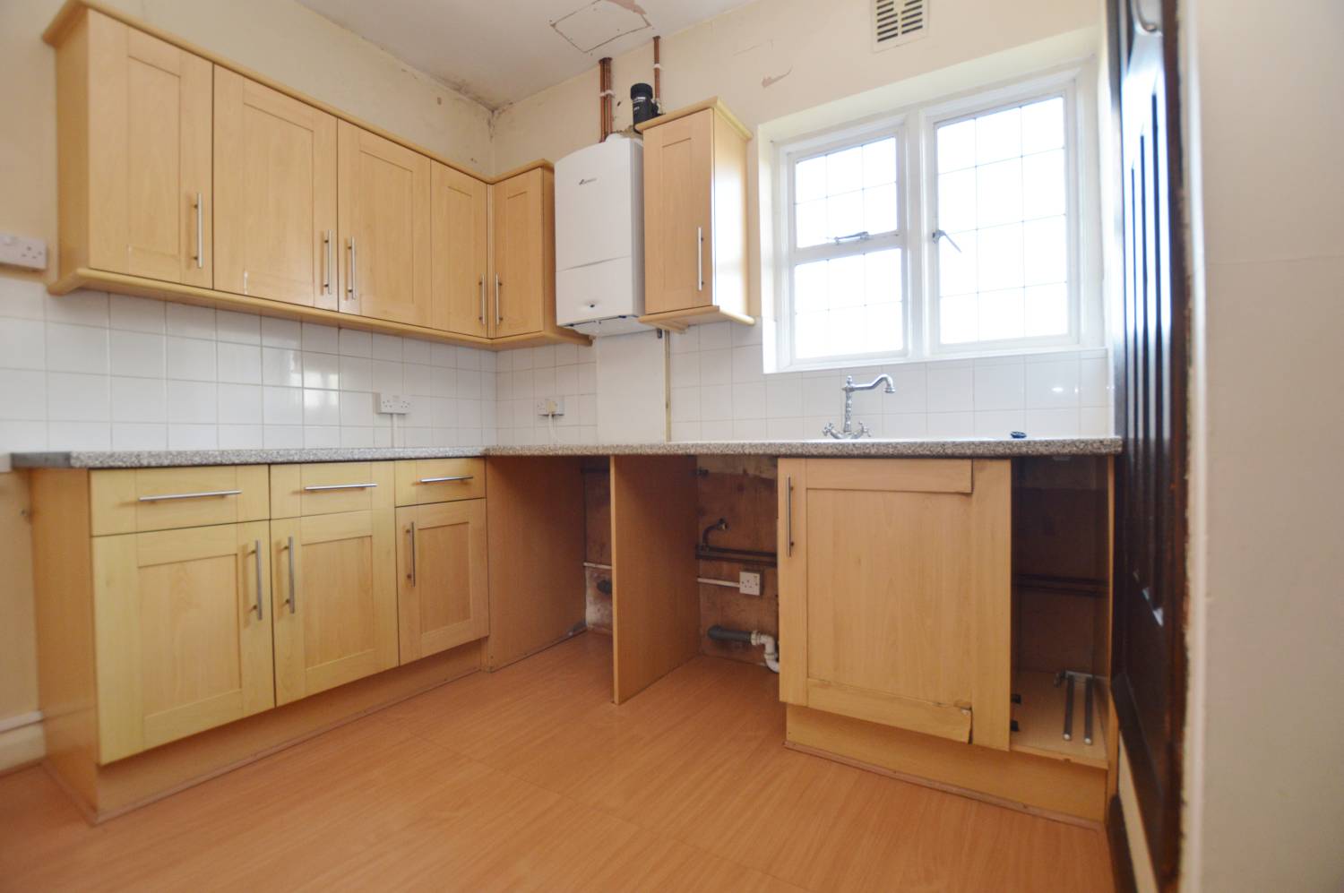 2 Bedroom Flat, Snaresbrook Hall, South Woodford, E18 2EJ Abidins