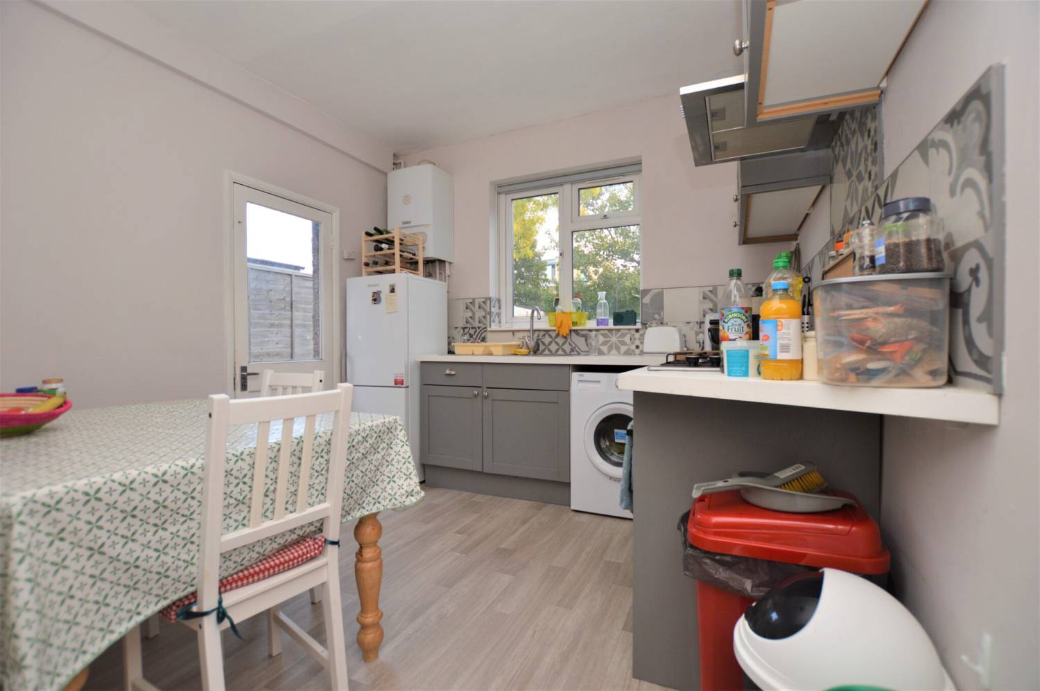 Thorold Road, Ilford, Essex, IG1 4EX Abidins