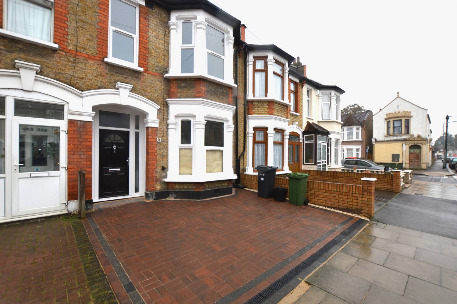 Eton Road, Ilford, London, IG1 2UE Abidins