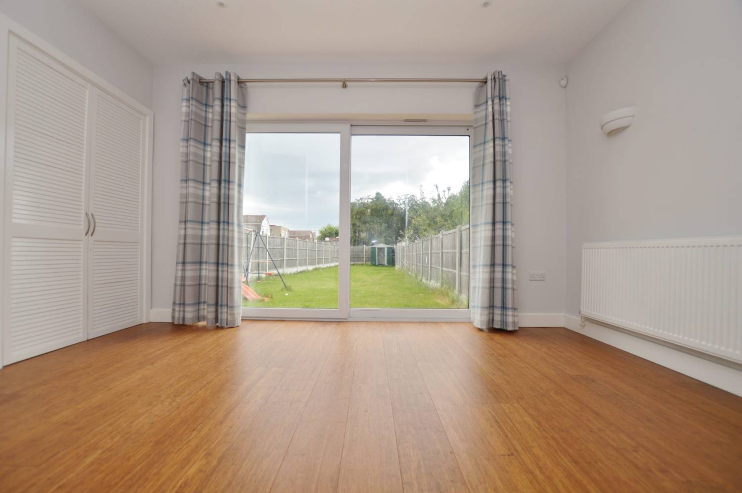 Oliver Road, Rainham, Essex, RM13 7UH Abidins