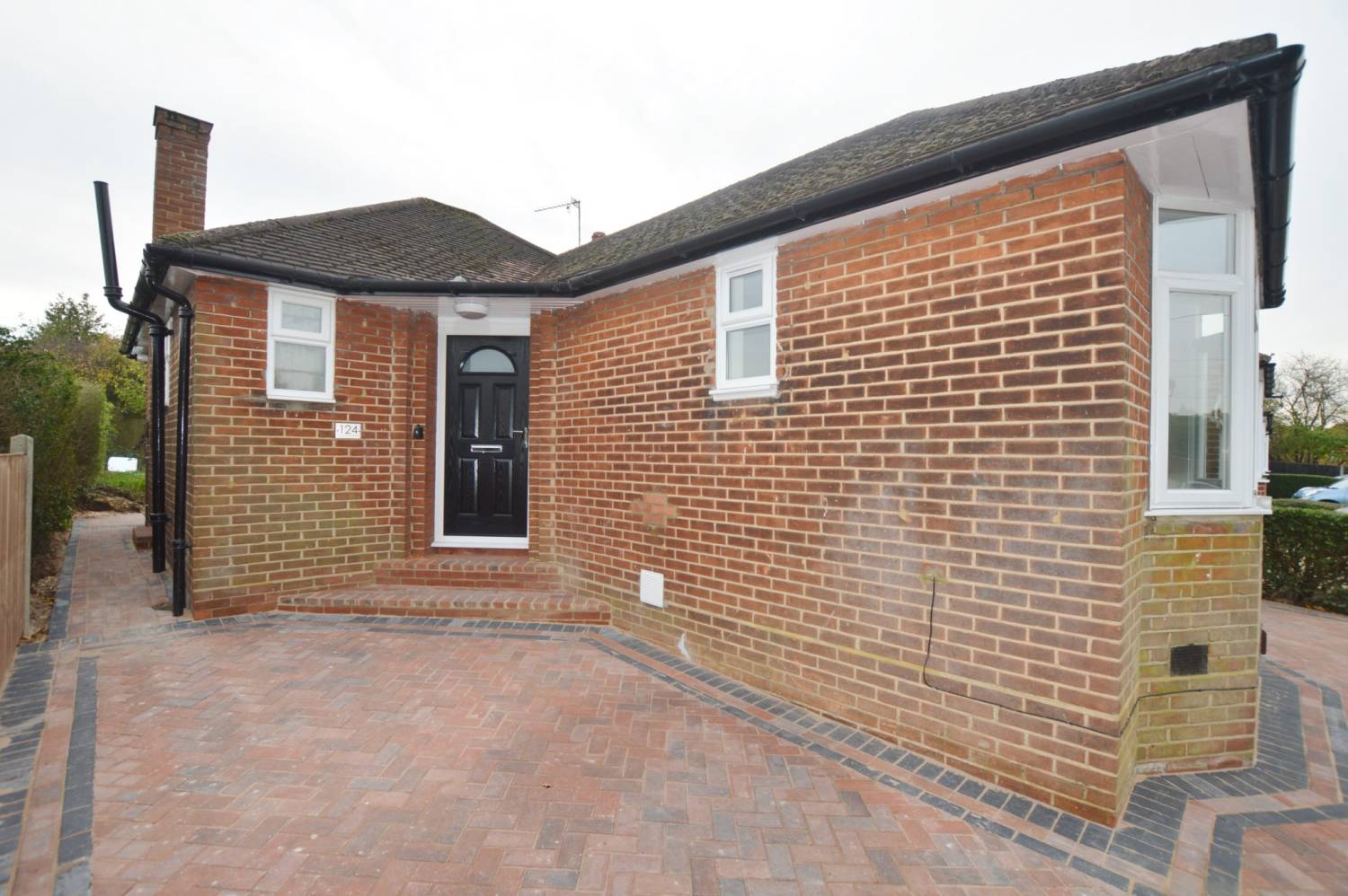 Hillside Av, Borehamwood, London, WD6 1HL Abidins