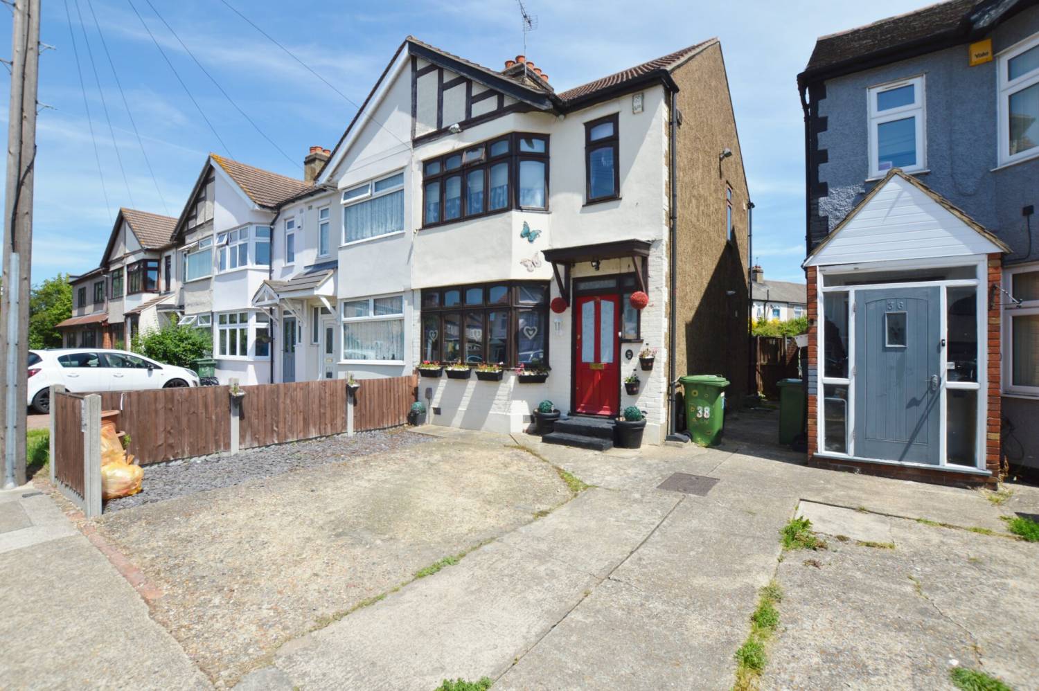 Waverley Road, Rainham, Essex, RM13 9ND Abidins