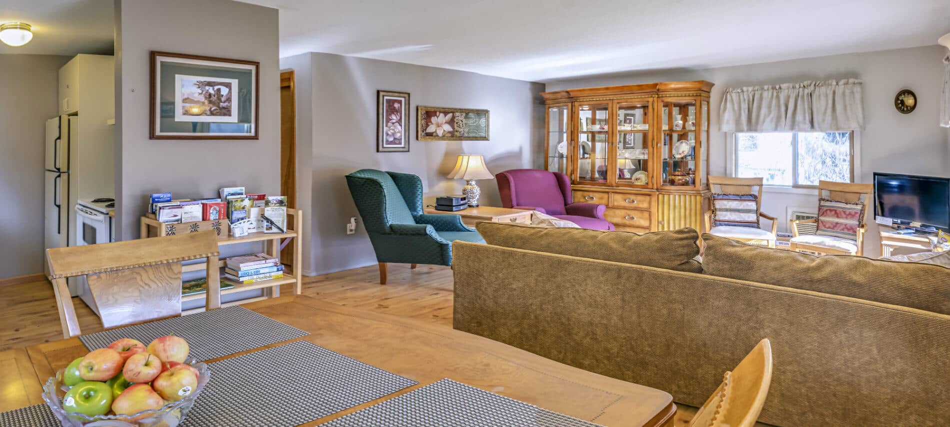 Reserve Our Ashland Cottage Rental for Your Vacation in Southern Oregon