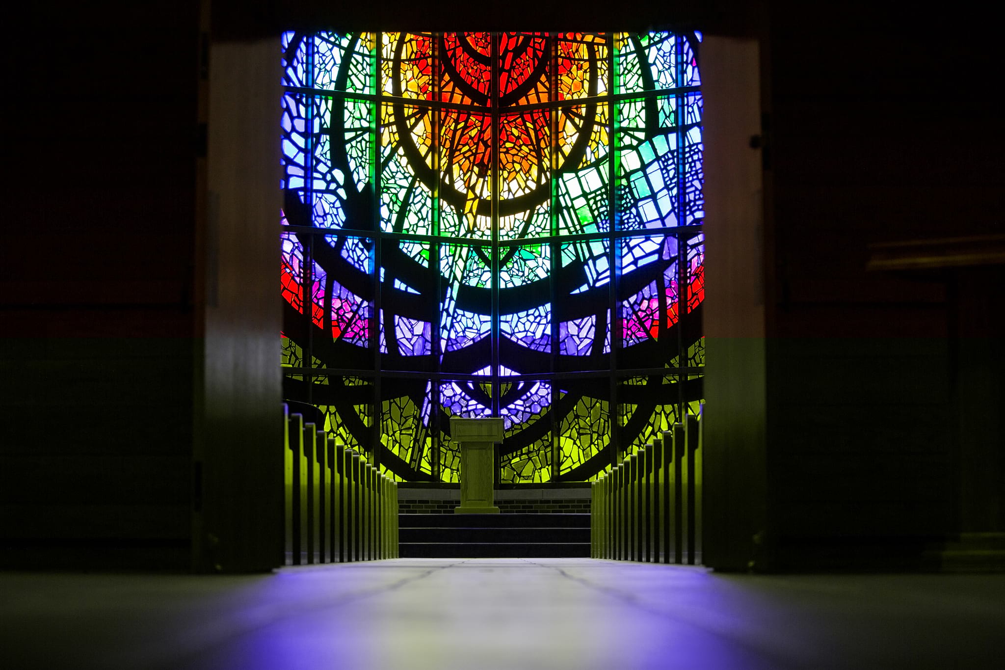 Stained Glass Décor, History and Spiritual Symbolism Abilene Scene